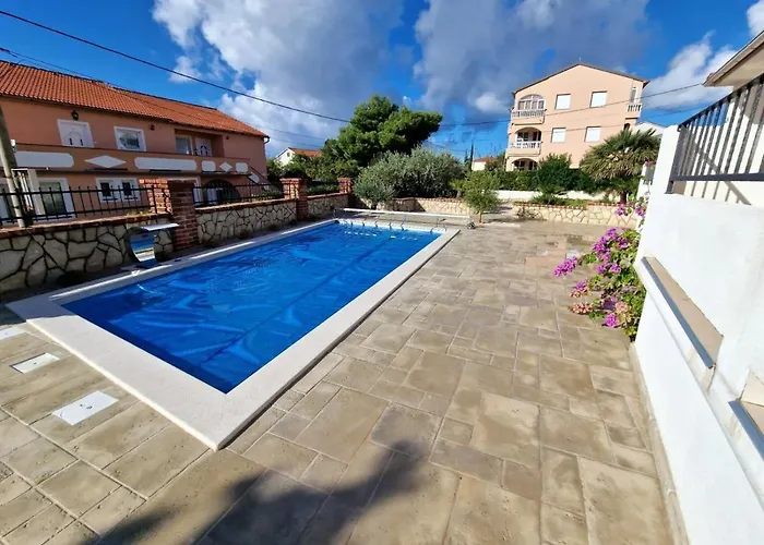 Seaside Family Friendly House With A Swimming Pool Barbat, Rab - 22081