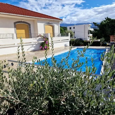 Seaside Family Friendly House With A Swimming Pool Barbat, Rab - 22081 *
