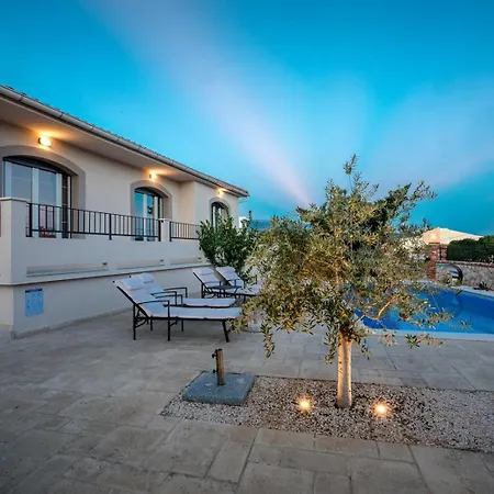 Σπίτι διακοπών Seaside Family Friendly House With A Swimming Pool Barbat, Rab - 22081 Ραμπ